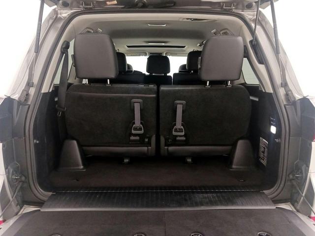Photo of 2019 Gray Lexus LX 570