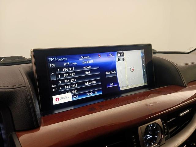 Photo of 2019 Gray Lexus LX 570