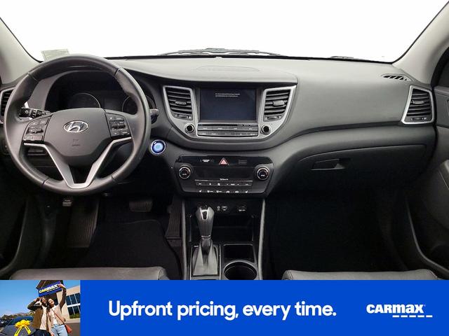 Photo of 2018 Gray Hyundai TUCSON