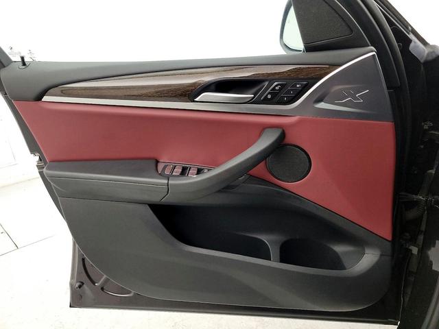 Photo of 2023 Black BMW X3