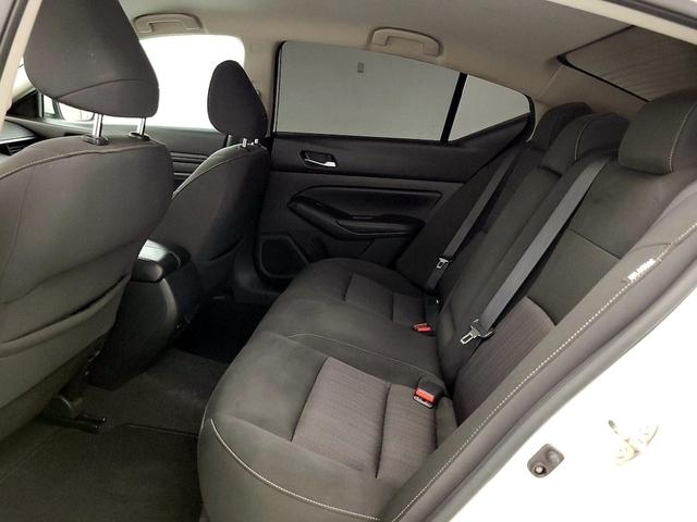 Photo of 2020 White Nissan Altima