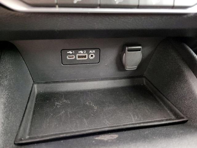 Photo of 2020 White Nissan Altima