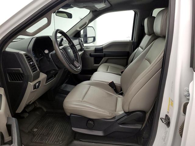 Photo of 2021 White Ford F-250