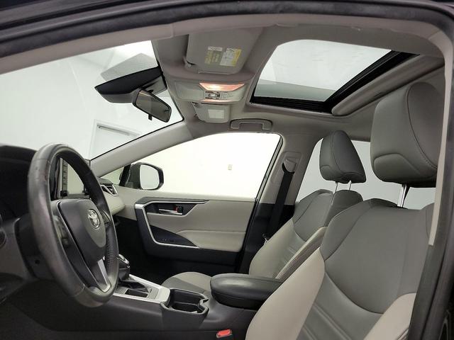Photo of 2019 Black Toyota RAV4