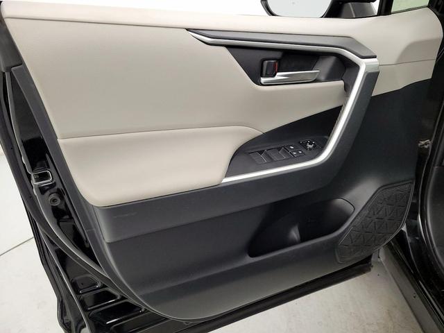 Photo of 2019 Black Toyota RAV4