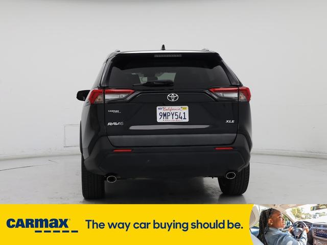 Photo of 2019 Black Toyota RAV4