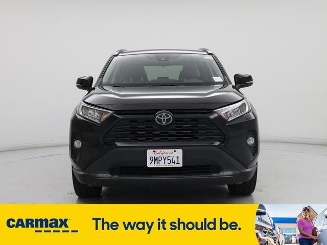 Photo of 2019 Black Toyota RAV4