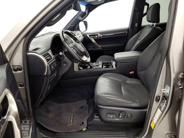 Photo of 2021 Silver Lexus GX 460