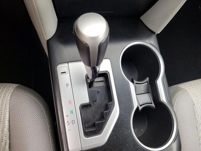 Photo of 2014 White Toyota Camry