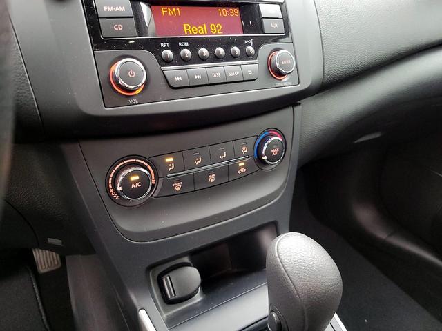 Photo of 2017 Silver Nissan Sentra