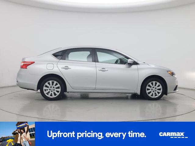 Photo of 2017 Silver Nissan Sentra