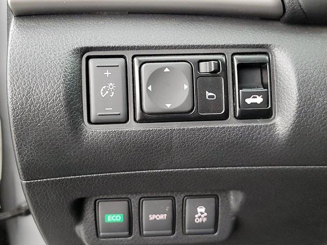 Photo of 2017 Silver Nissan Sentra