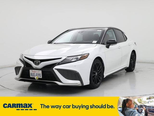 Photo of 2021 White Toyota Camry