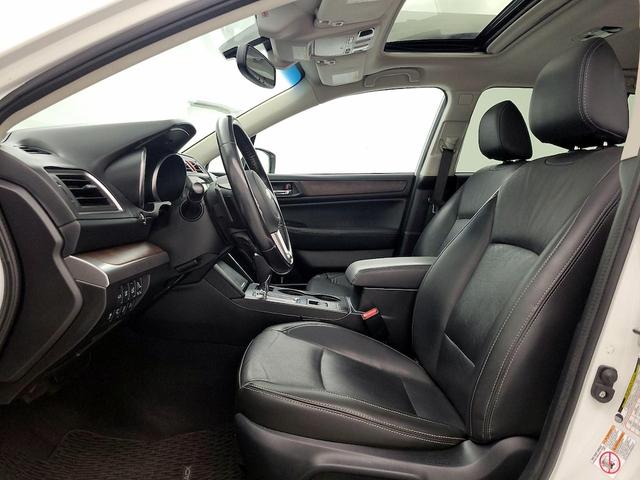 Photo of 2016 White Subaru Outback