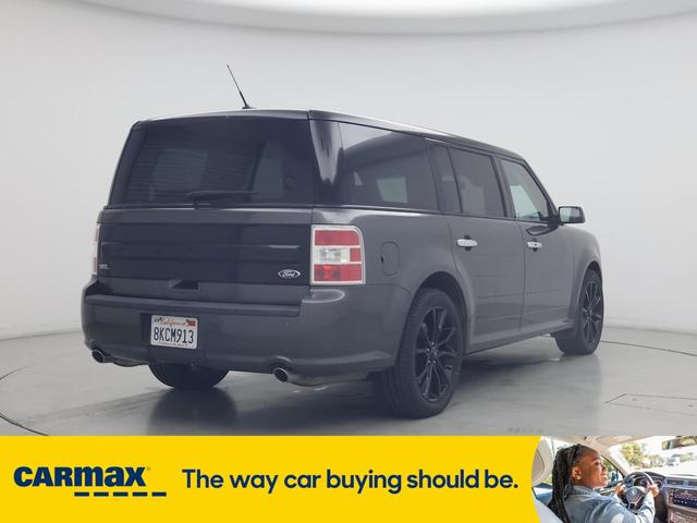 Photo of 2019 Gray Ford Flex