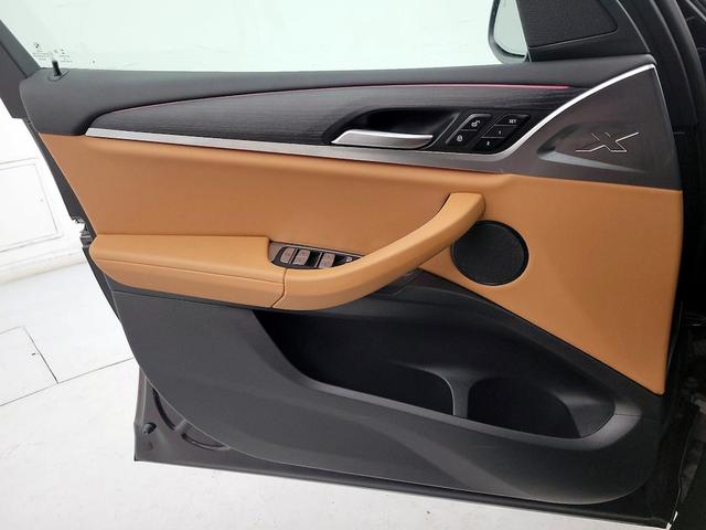 Photo of 2022 Gray BMW X3