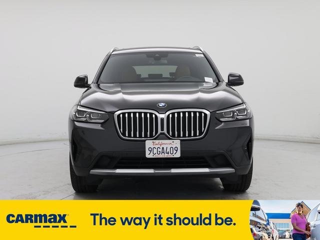 Photo of 2022 Gray BMW X3