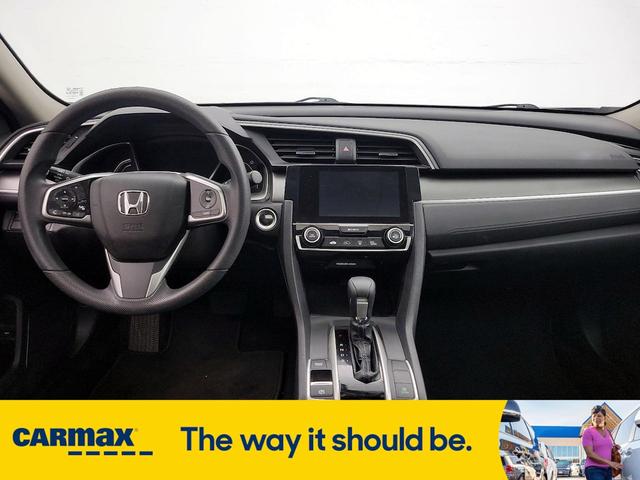 Photo of 2018 Gray Honda Civic