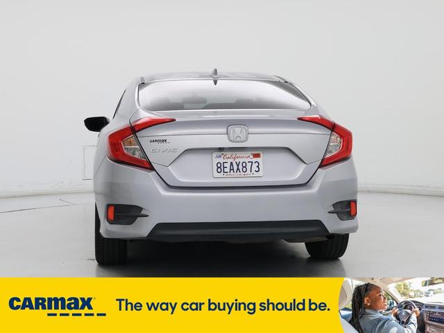 Photo of 2018 Gray Honda Civic