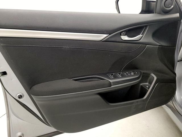 Photo of 2018 Gray Honda Civic