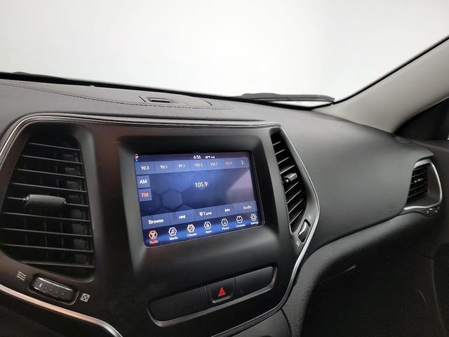 Photo of 2019 Black Jeep Cherokee