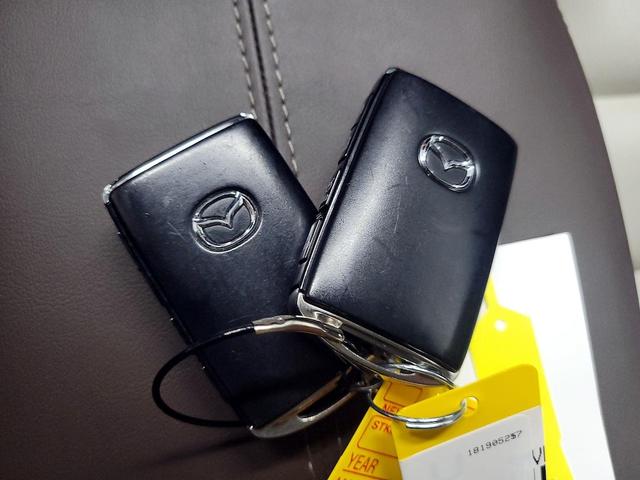 Photo of 2022 White Mazda CX-30