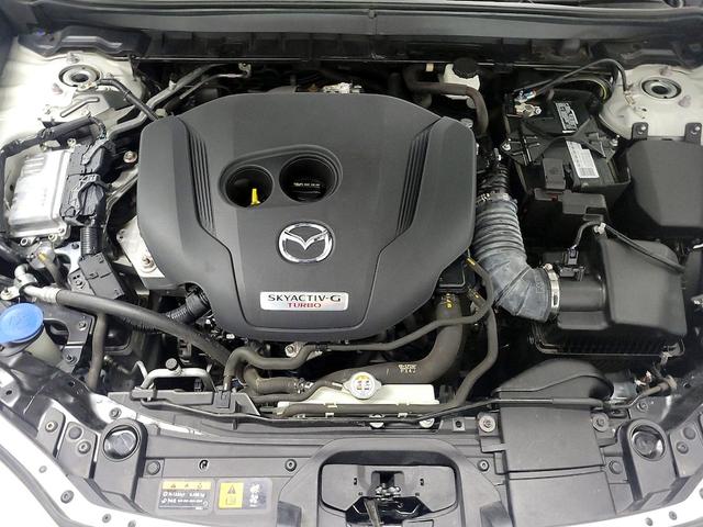 Photo of 2022 White Mazda CX-30