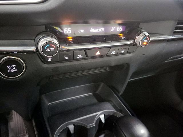 Photo of 2022 White Mazda CX-30