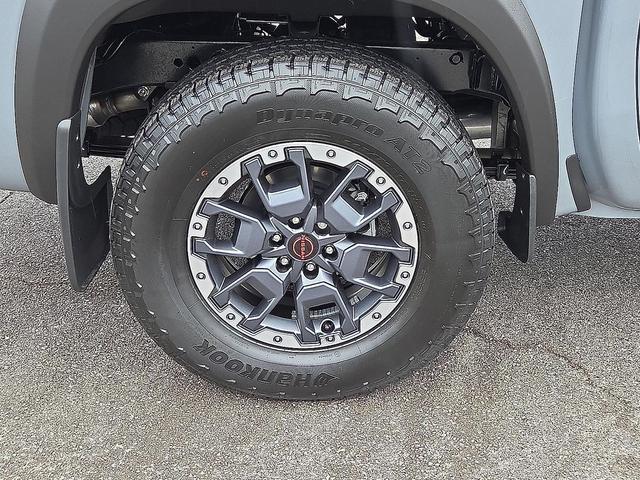 Photo of 2025 Boulder Gray Pearl Nissan Frontier