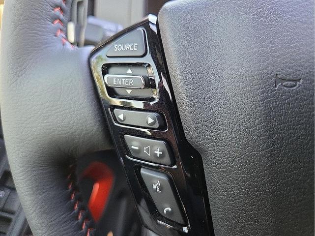 Photo of 2025 Glacier White Nissan Frontier
