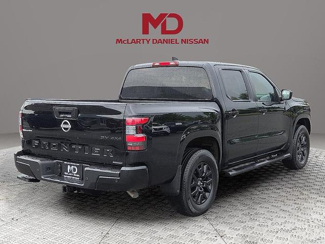 Photo of 2023 Super Black Nissan Frontier