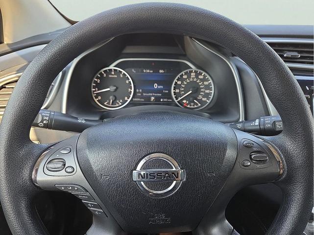 Photo of 2020 Super Black Metallic Nissan Murano