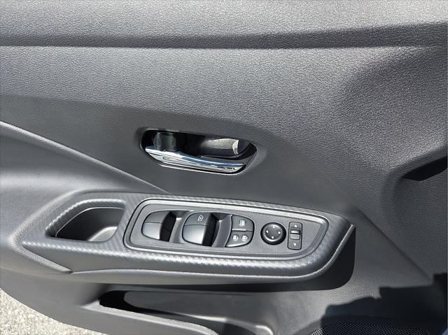 Photo of 2025 Gray Sky Pearl Nissan Versa