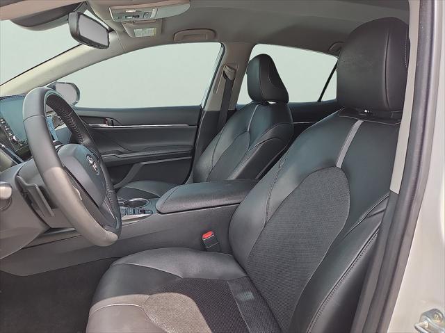 Photo of 2022 White Toyota Camry