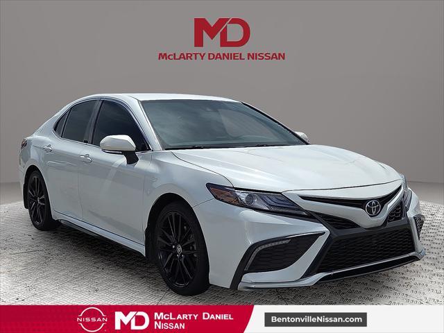 Photo of 2022 White Toyota Camry