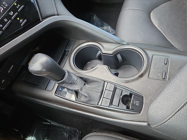 Photo of 2022 White Toyota Camry