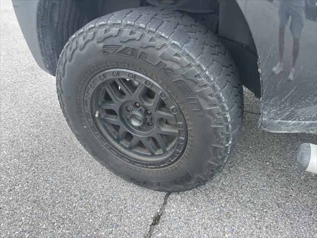 Photo of 2012 Gray Nissan Xterra