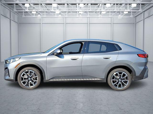 Photo of 2024 Skyscraper Gray Metallic BMW X2