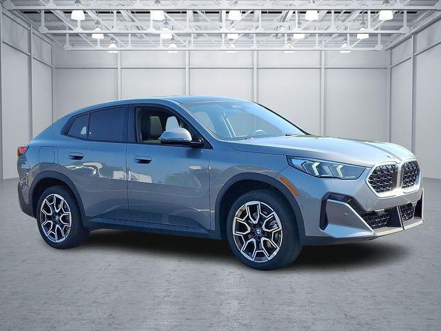 Photo of 2024 Skyscraper Gray Metallic BMW X2