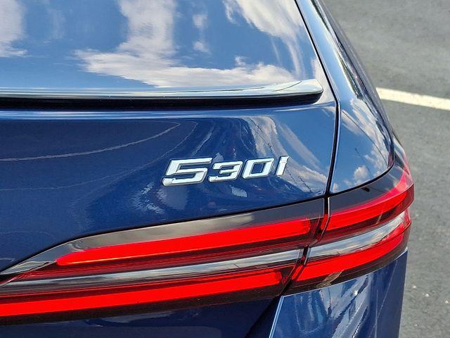 Photo of 2025 Blue Metallic BMW 530