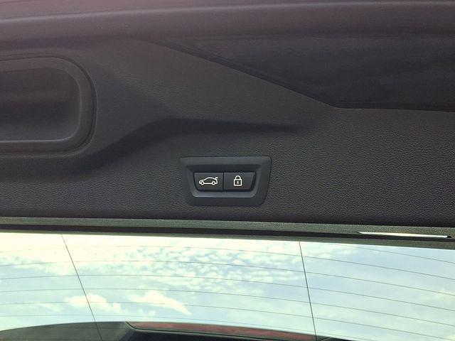 Photo of 2022 Black Sapphire Metallic BMW X5