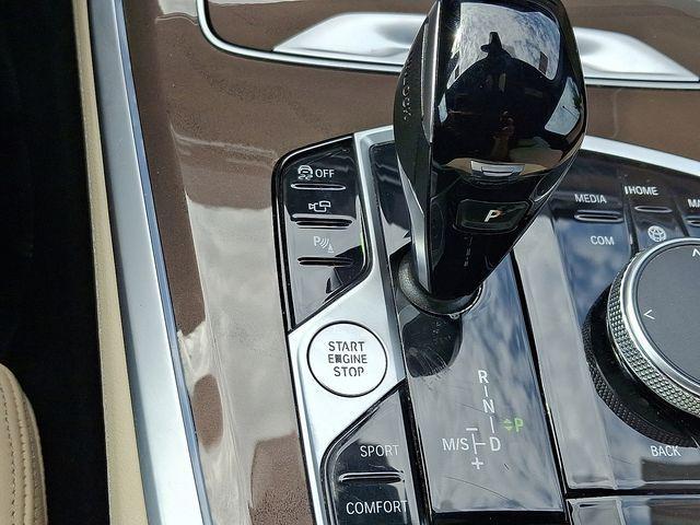 Photo of 2022 Black Sapphire Metallic BMW X5