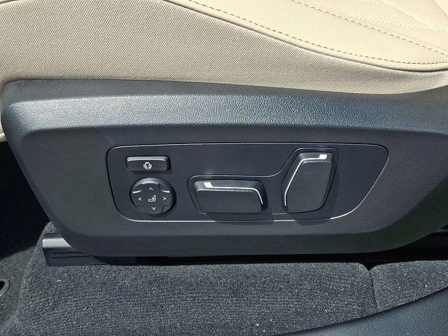 Photo of 2025 Black Sapphire Metallic BMW X3