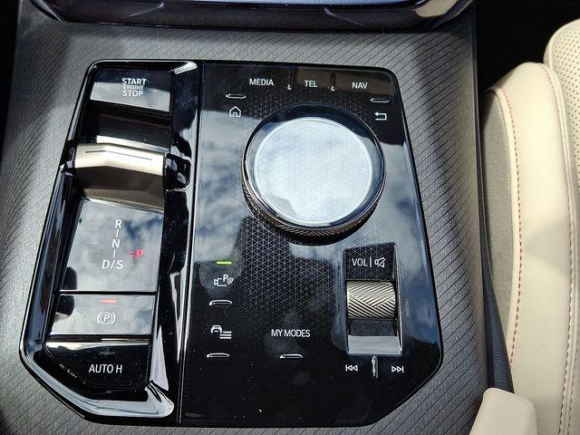 Photo of 2025 Black Sapphire Metallic BMW X3