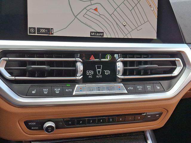Photo of 2020 Jet Black BMW 330