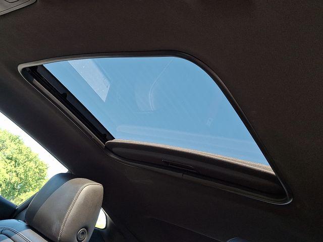 Photo of 2021 Summit White Chevrolet Camaro