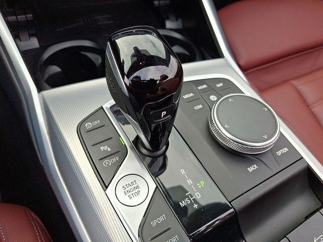 Photo of 2023 Alpine White BMW 430