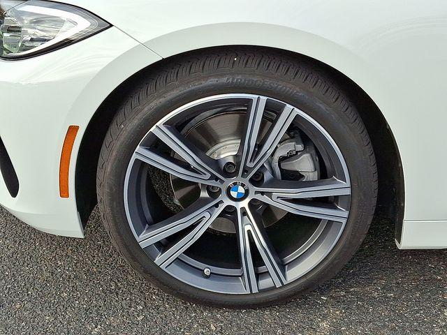 Photo of 2023 Alpine White BMW 430