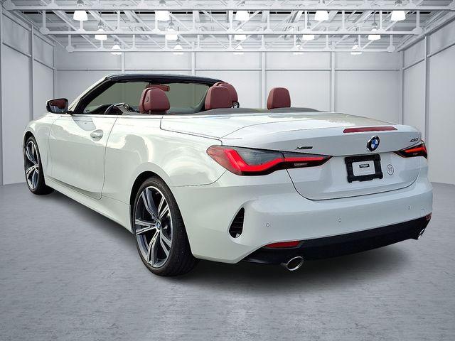 Photo of 2023 Alpine White BMW 430