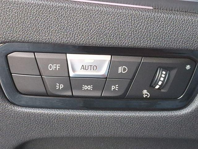 Photo of 2023 Alpine White BMW 430